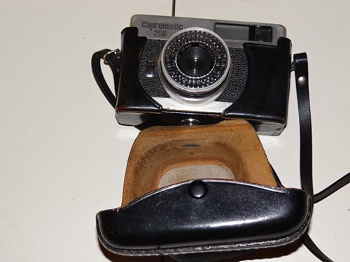 Property photo 61 - Personal Property Auction, Furniture, Glassware, Pictures, Kitchen Appliances, Household, Fishing Gear, Vintage Cameras, Electronics, Toys, Games